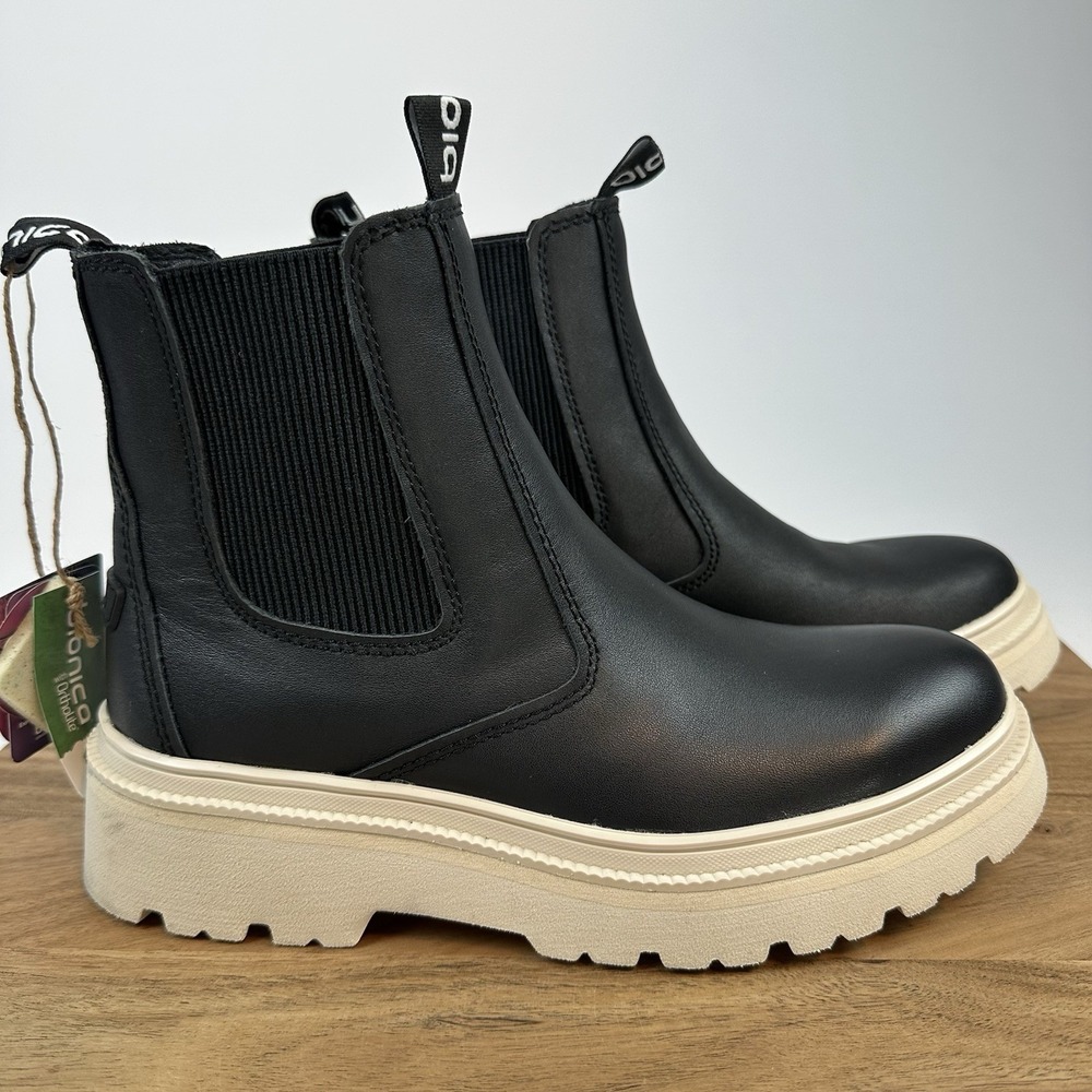 New Womens Bionica‎ Drina Black Leather Lug Sole Ankle Chelsea Boots Size 8.5 M